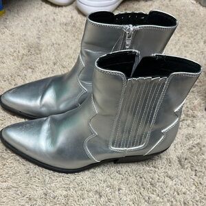 NOBO Silver Ankle Boots with Modern Pointed Toe